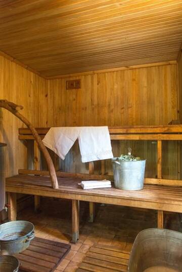 Фото номера Дом с 5 спальнями Дома для отпуска Guest House Lēveri г. Valgalciems 55